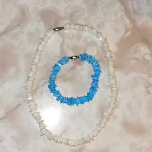 Puka shell necklace & bracelet